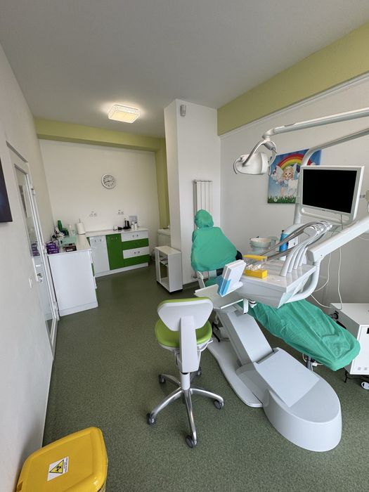 Clinica stomatologica si radiologie dentara  de vanzare