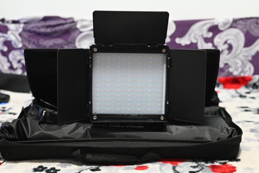 GVM 800D-RGB-II LED Kit 2 Lampi Video