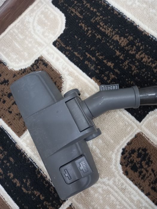 Продам пылесос LG