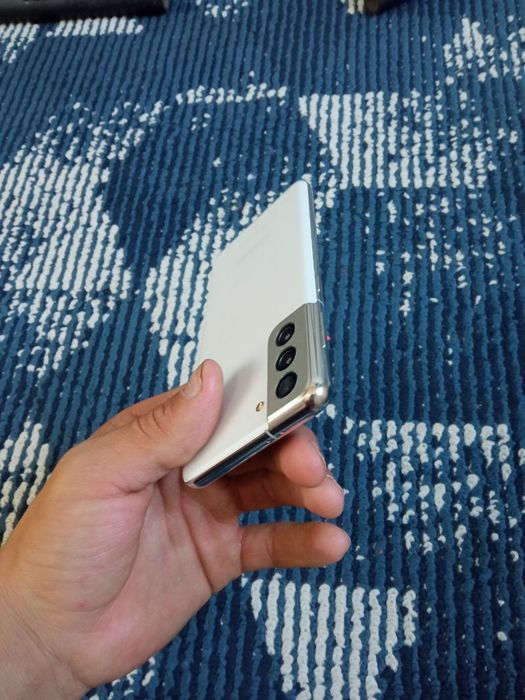 Galaxy s21 5G 8/256 narxi 1500