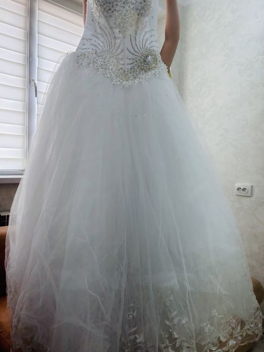 Свадебные платья