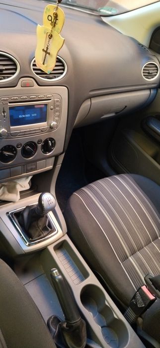 Se vinde Ford focus