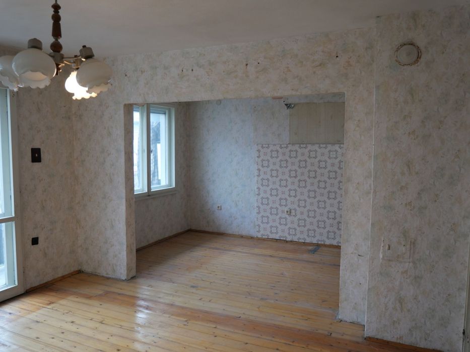 Къща в град Аксаково