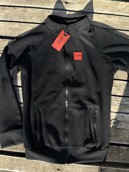 Мъжки екипи Hugo