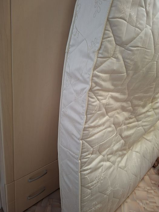 Отдам матрас б/у