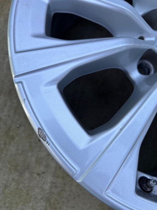 Jante BMW R17 , Style 775 V-Spoken, Compatibil cu G20,21,22,23,42