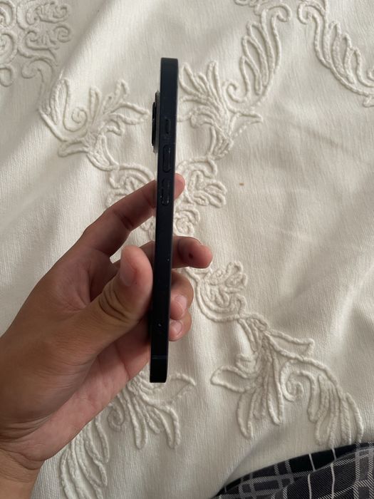 продаеться iphone 13