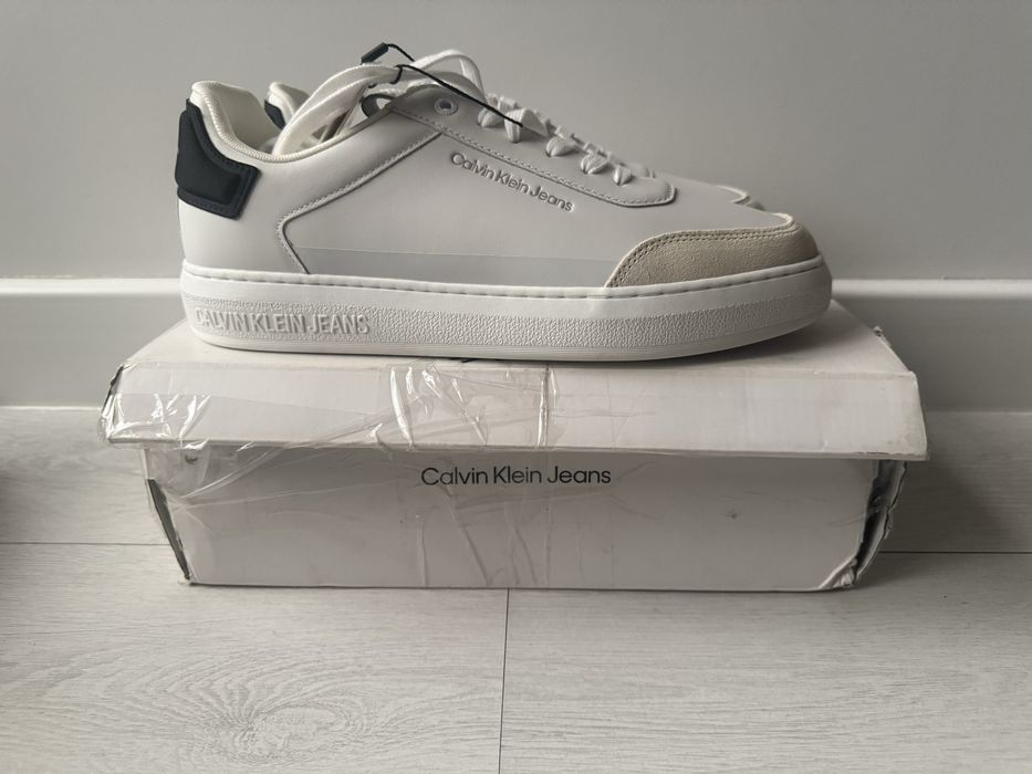 Продам кроссовки Calvin Klein