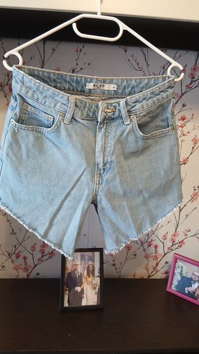 Pantaloni scurti din blug pentru dame