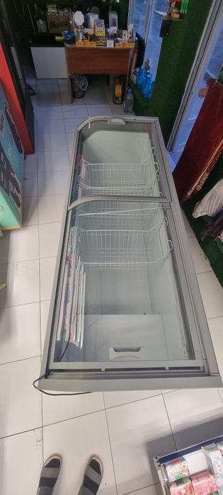 Продам морозильник
