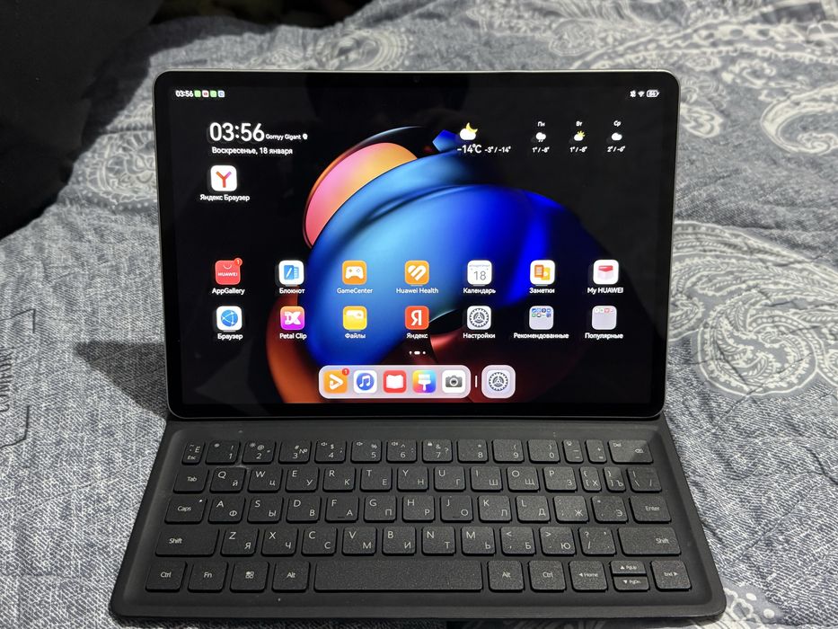 Продам планшет типо ноутбука