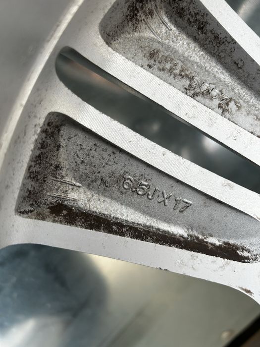 Оригинални джанти Hyundai с гуми 5х114.3 17цола