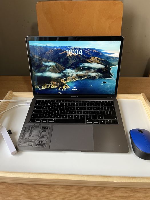 MacBook Air 13 2018 8GB 256GB SSD – Работи отлично