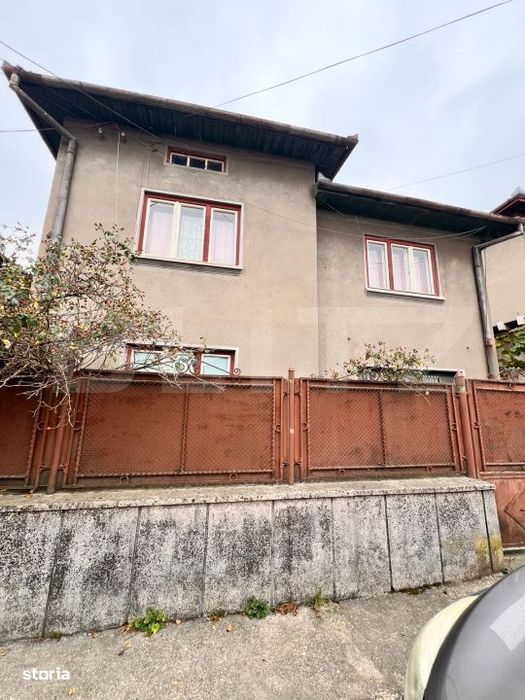 Casă De Vanzare In Exclusivitate Blitz – Hunedoara, Strada Dumitru