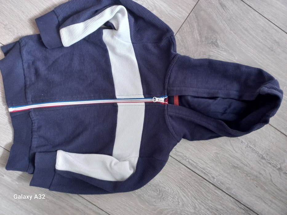 Якета, суитчър, комплект, ризки, панталонки 20 лв