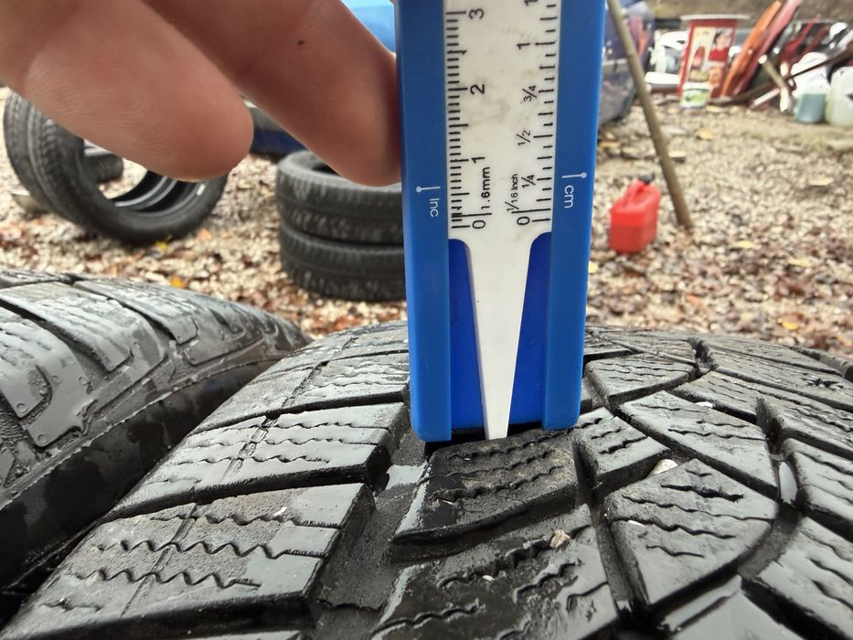 215/55 R18 2бр зимни гуми