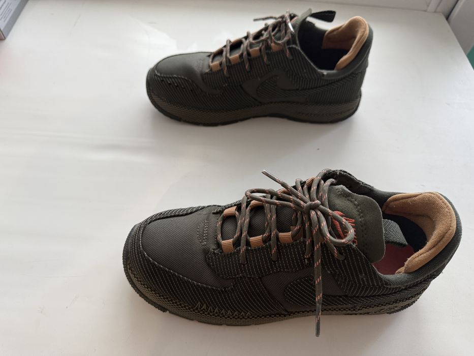 Продам кроссовки NIKe