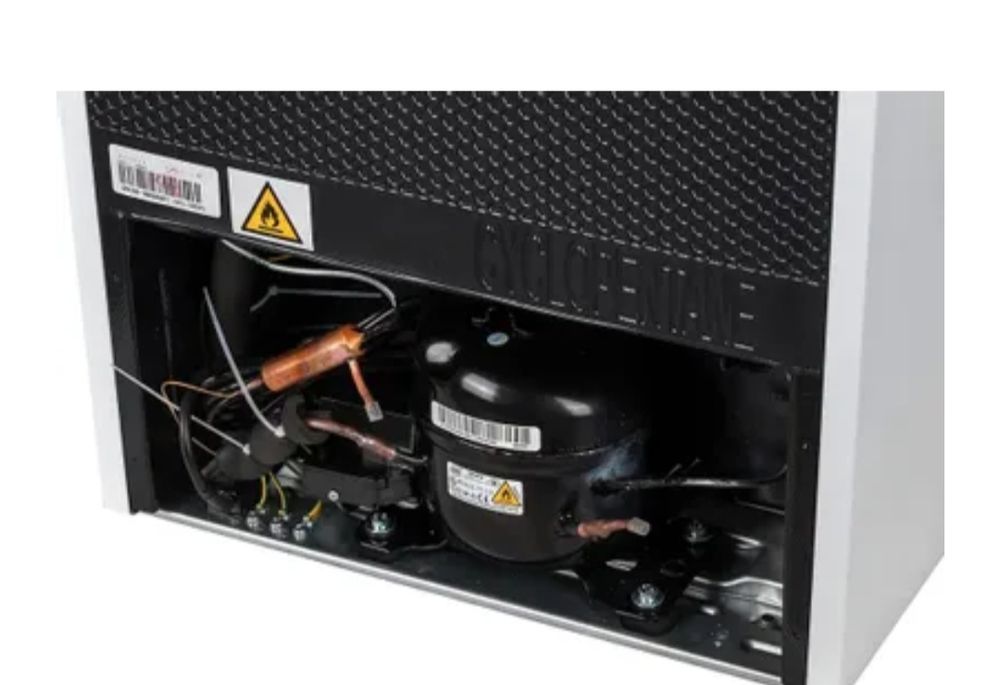 Продам мини холодильник Бирюса М 50