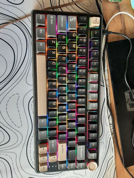 Royal Kludge R75 игровая клавиатура