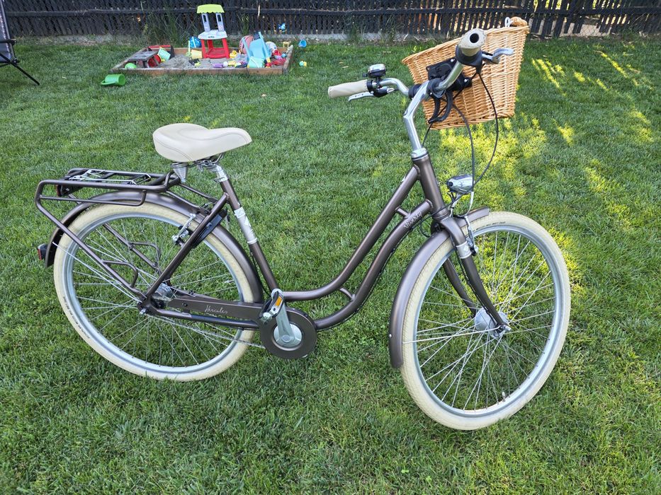 Bicicleta dama Hercules in stil vintage moderna