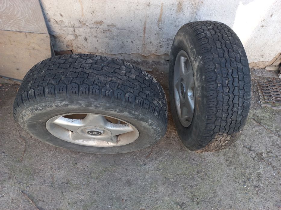 Продам резину без диска