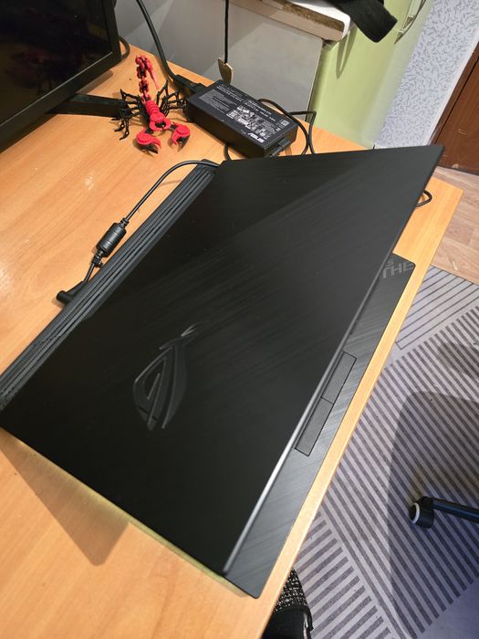 Игровой ноутбук Asus ROG Strix