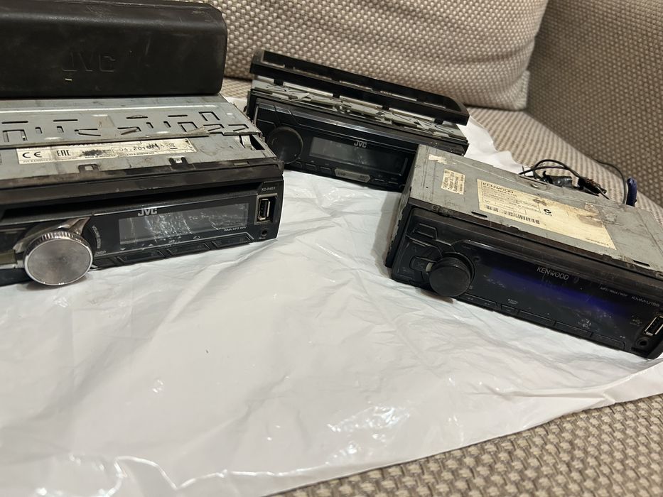 Продаю магнитолы оригинал кенвуд и jvc