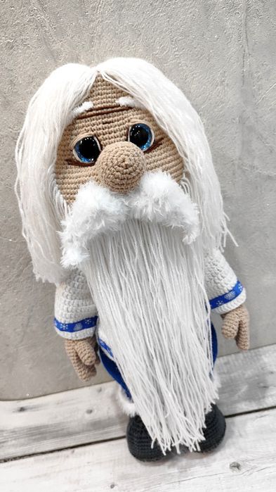 Дед Мороз - игрушка вязаная