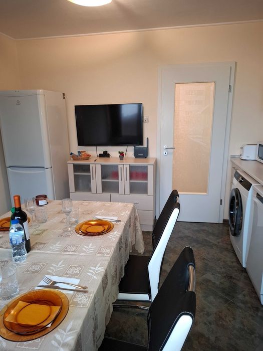 Дава се под наем Тристаен апартамент в Варна, м-т Акчелар - 60 кв.м за 650 € - Снимка #3