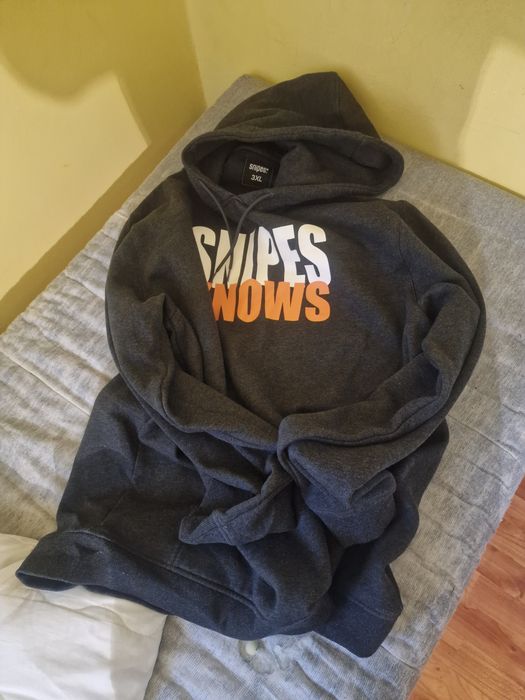 Hoodie Snipe Knows