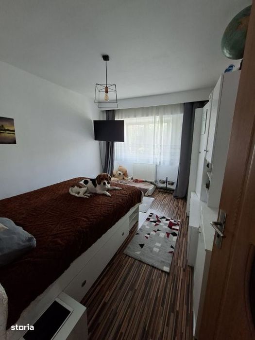 Apartament 3 camere, et. 2,  70 mp utili, Bd. Traian