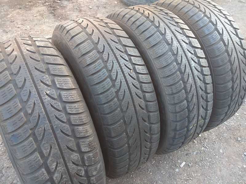 Шины 195/65 R15, зимние.