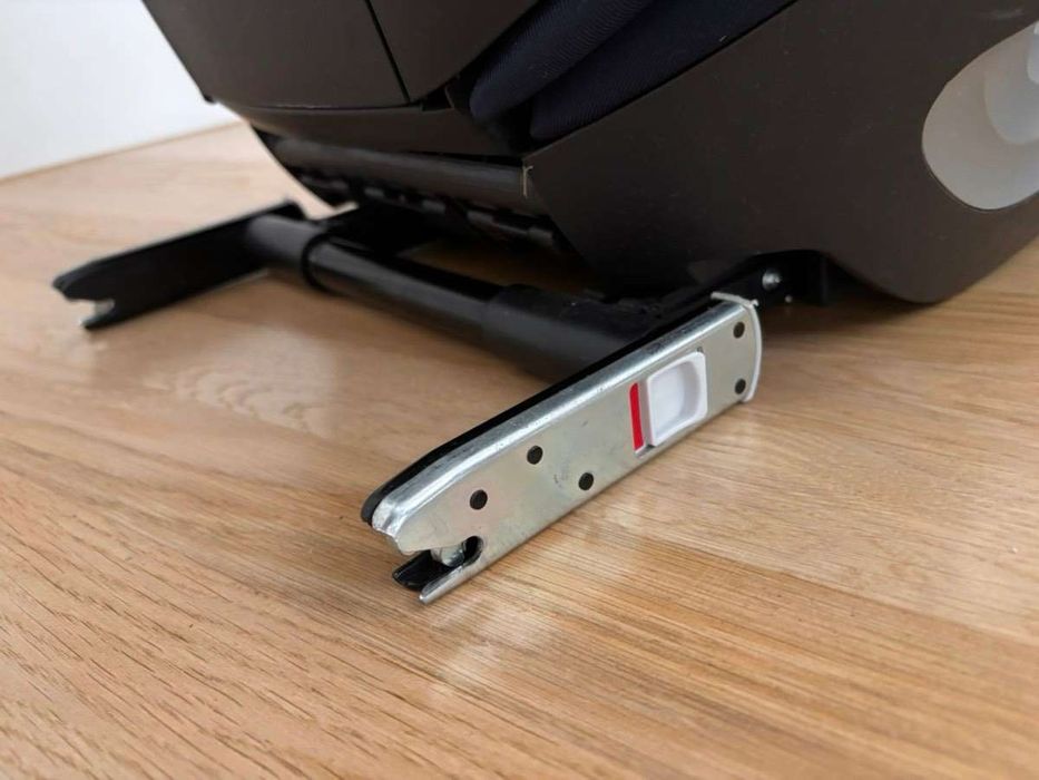 Детско столче за кола Cybex Solution S Fix Deep Black