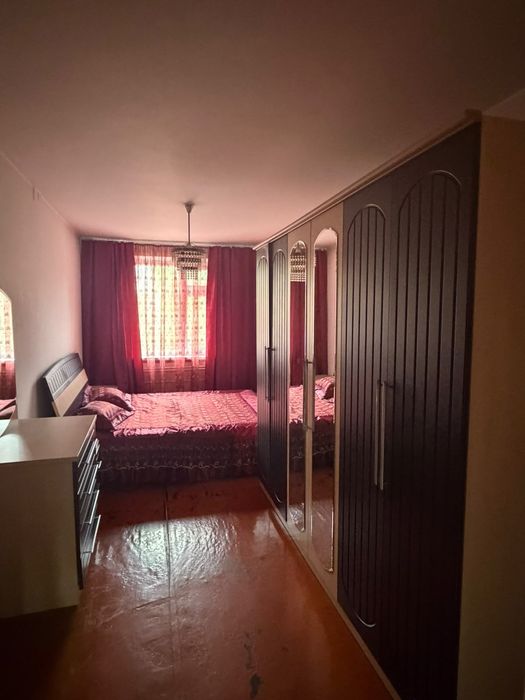 Продаётся 2х ком.кв.в 7мкр дом 27