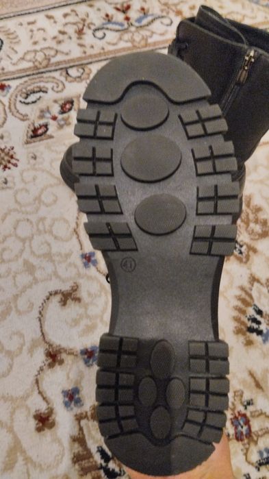 Продам зимние сапоги