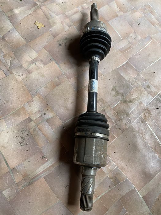 Привод левый в сборе KIA Sorento,