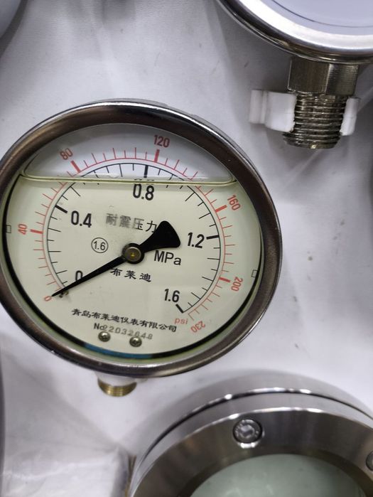 Манометр термометр разни йес