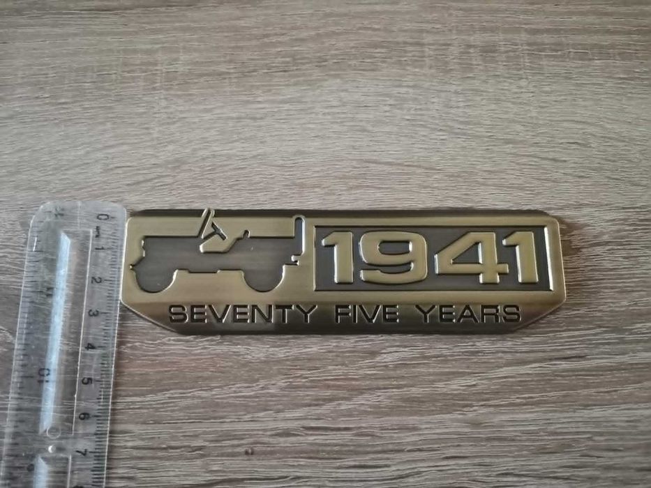 бронзова метална емблема 1941 за Jeep