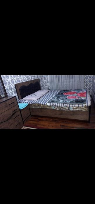 Спальный гарнитур сотилади холати янгидек