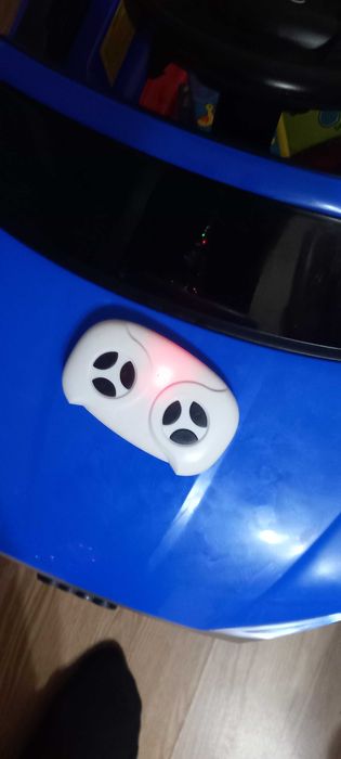 Masinuta electrica pentru copii