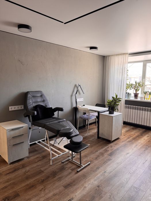 Сдам место для мастера  ногтевого сервиса