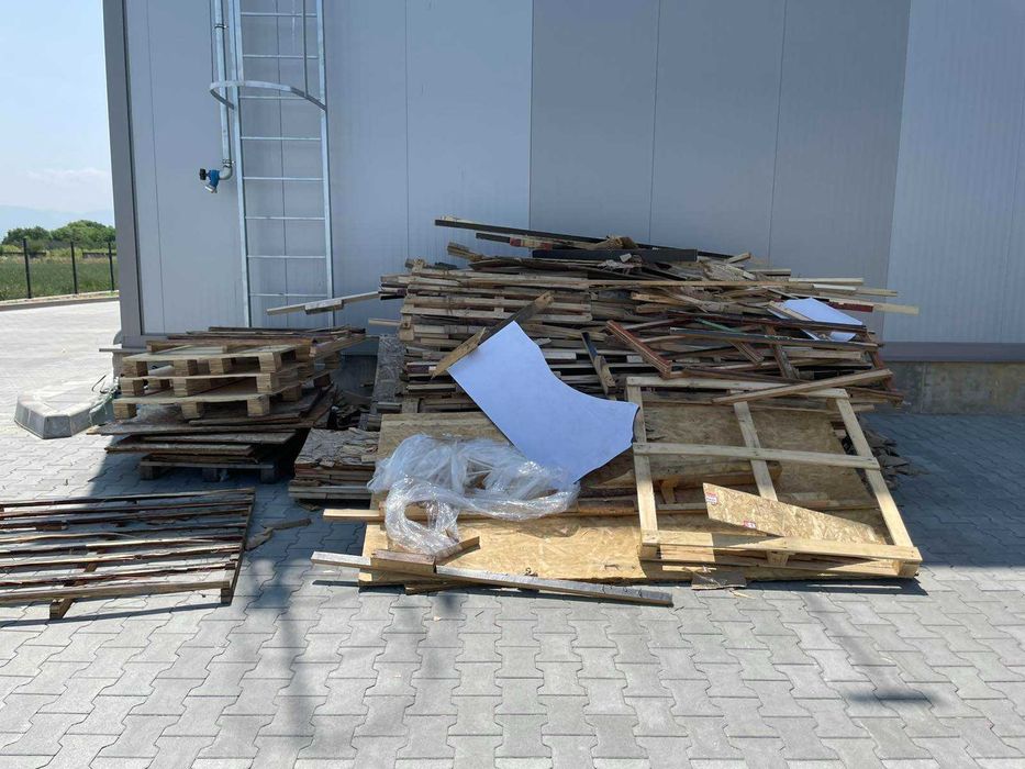 Дървен материал Дърва за огрев БЕЗПЛАТНО