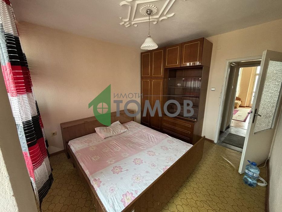 Продава се Тристаен апартамент в Стара Загора, Център - 80 кв.м за 1333 €/кв.м - Снимка #3