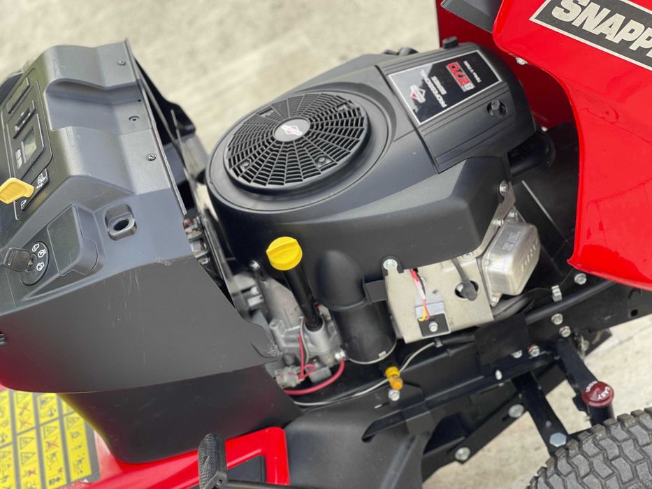 Tractoras de tuns iarba Snapper 28 HP Vtwin Premium