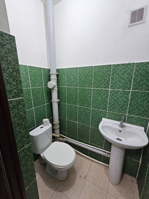 Qora qamish 2/4 uy ijaraga beriladi