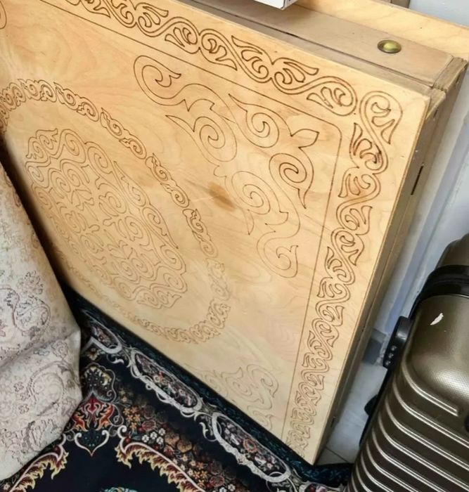 Жер стол сатылады 2шт