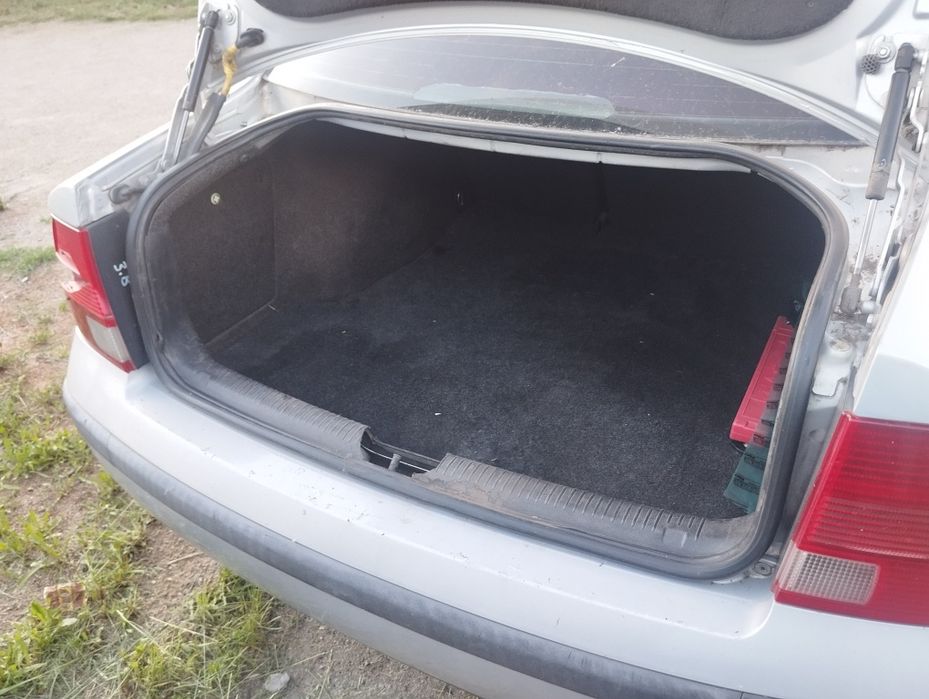 Продам Volkswagen пассат В5.