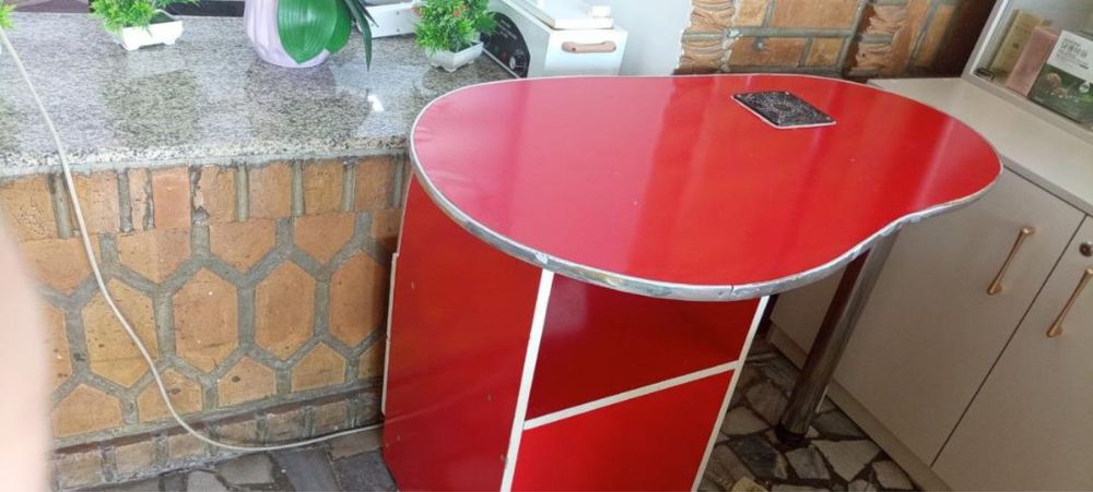 Stol stul detskiy  350.000 so’m kelishamiz