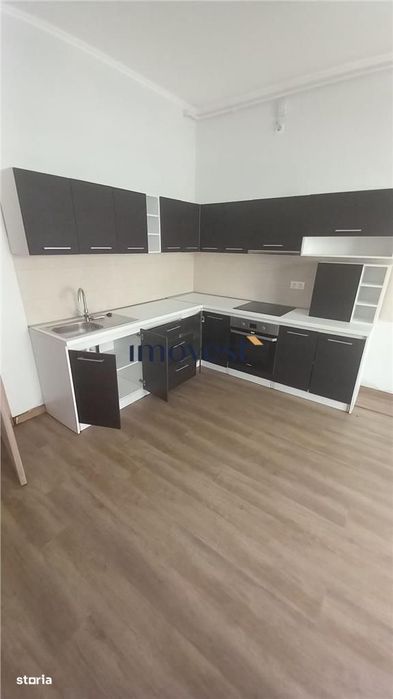 De inchiriat: Apartament cu 3 camere in zona Centrala