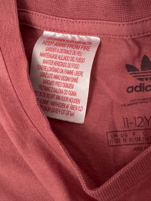 Продам футболку для девочек